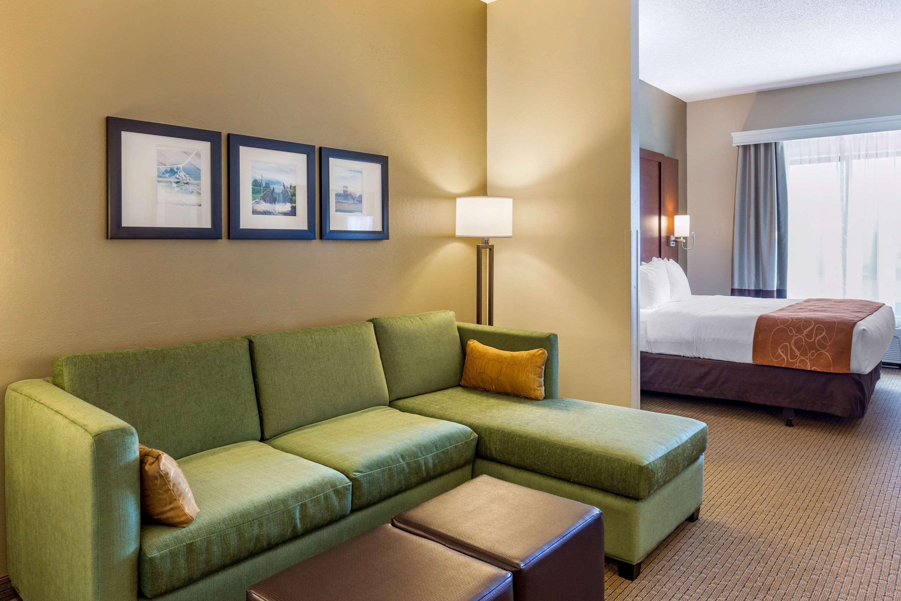 Comfort Suites Lancaster Amish Country Smoketown  Экстерьер фото