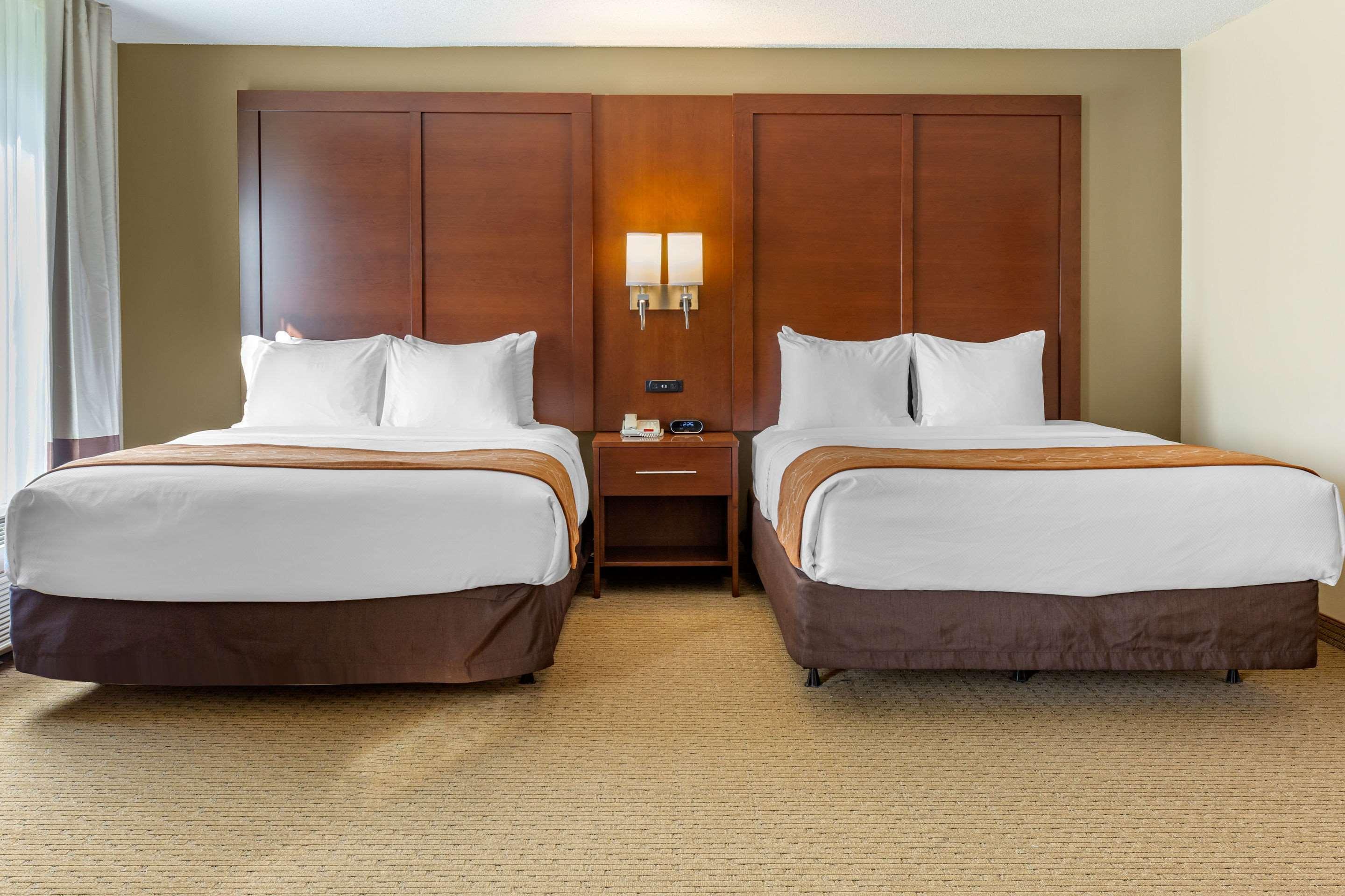 Comfort Suites Lancaster Amish Country Smoketown  Экстерьер фото