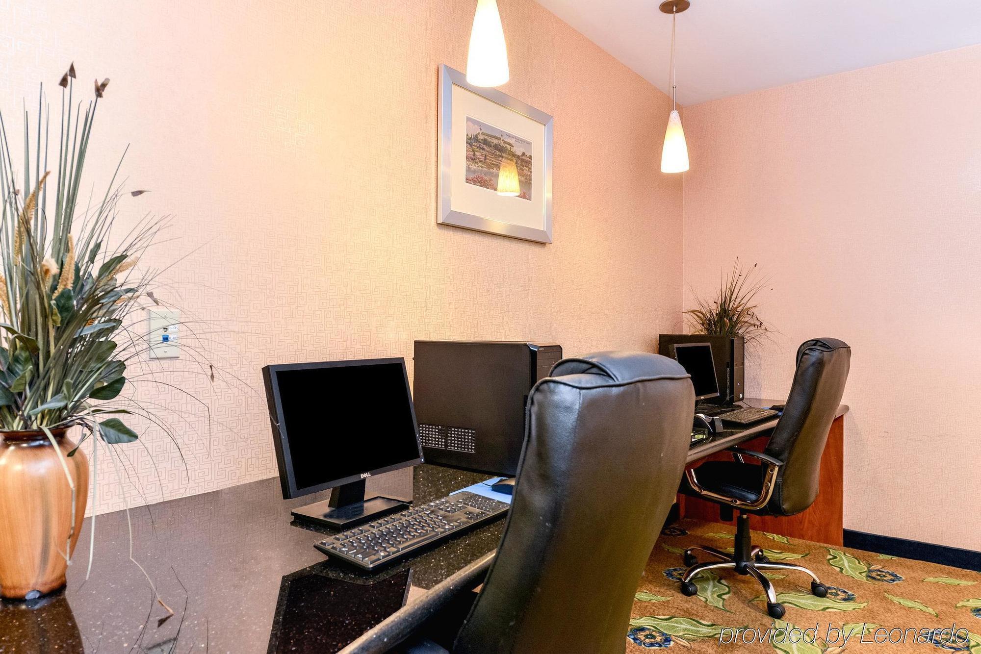 Comfort Suites Lancaster Amish Country Smoketown  Экстерьер фото